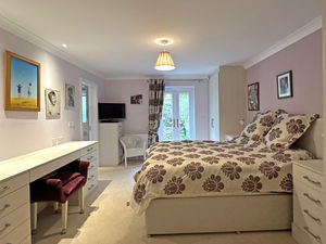 Photo 7- click for photo gallery